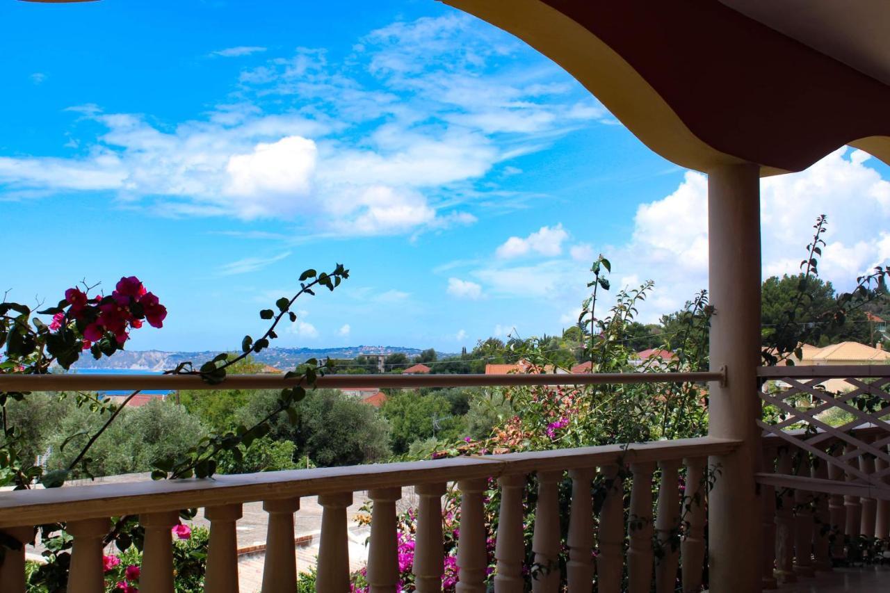 Marinos Studios At Lourdata Village Exterior photo